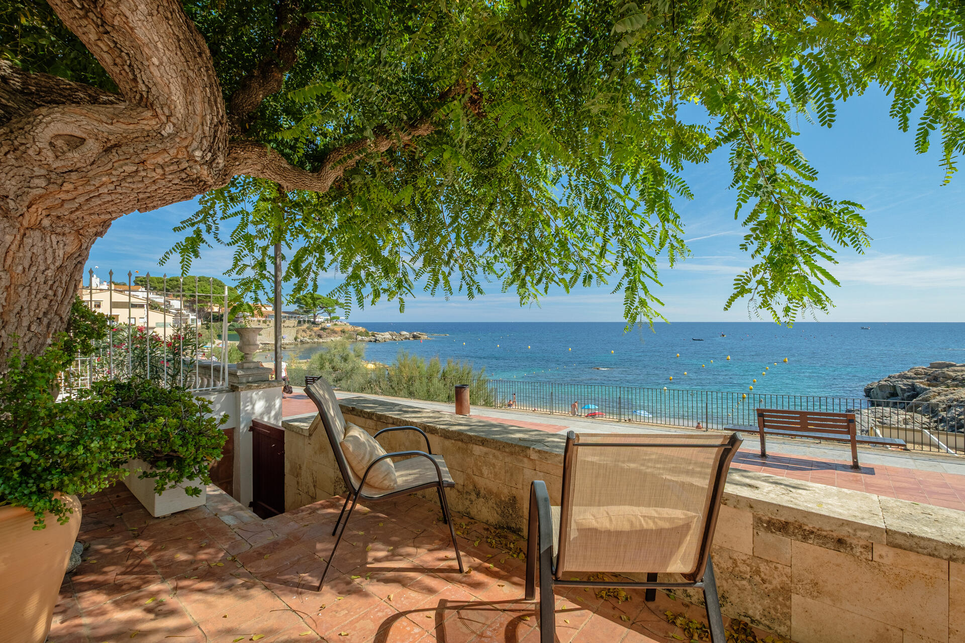 BH-6 - costabravahomes.com